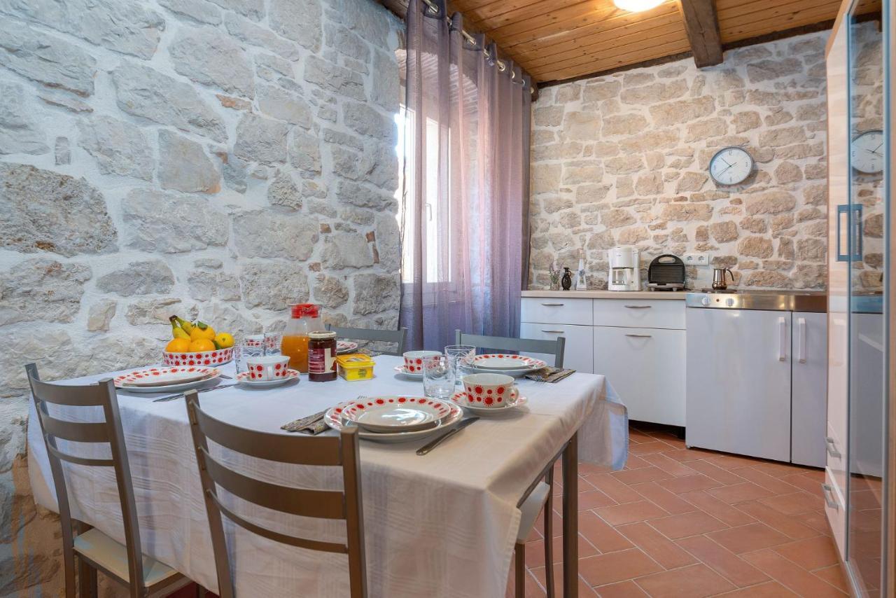 Perla Vrsar Apartment Bagian luar foto